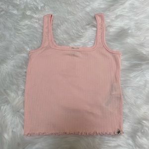 Light pink cropped tank from Billabong. Size small!